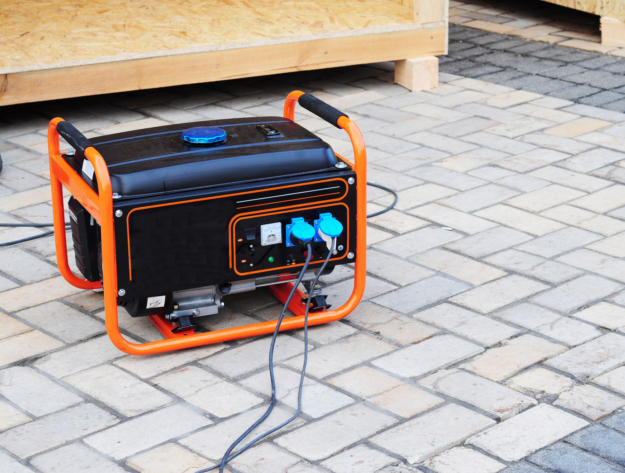 The 10 Best Portable Solar Generators for Outdoor and Indoor Use in