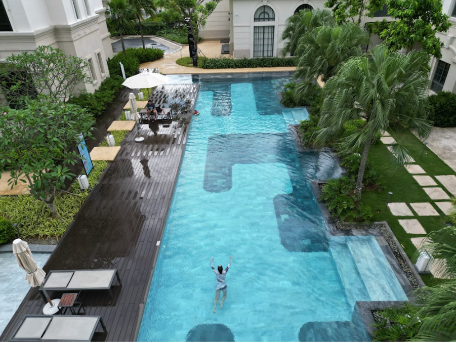 gunite infinity pool